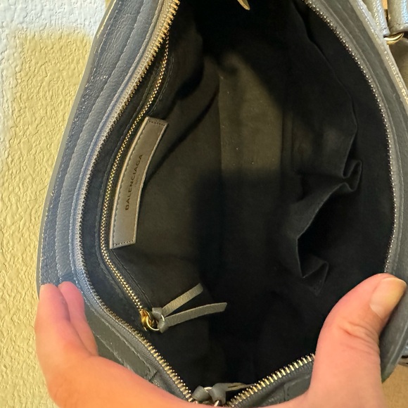 CONSIGNED Balenciaga City Bag Small - Picture 5 of 12